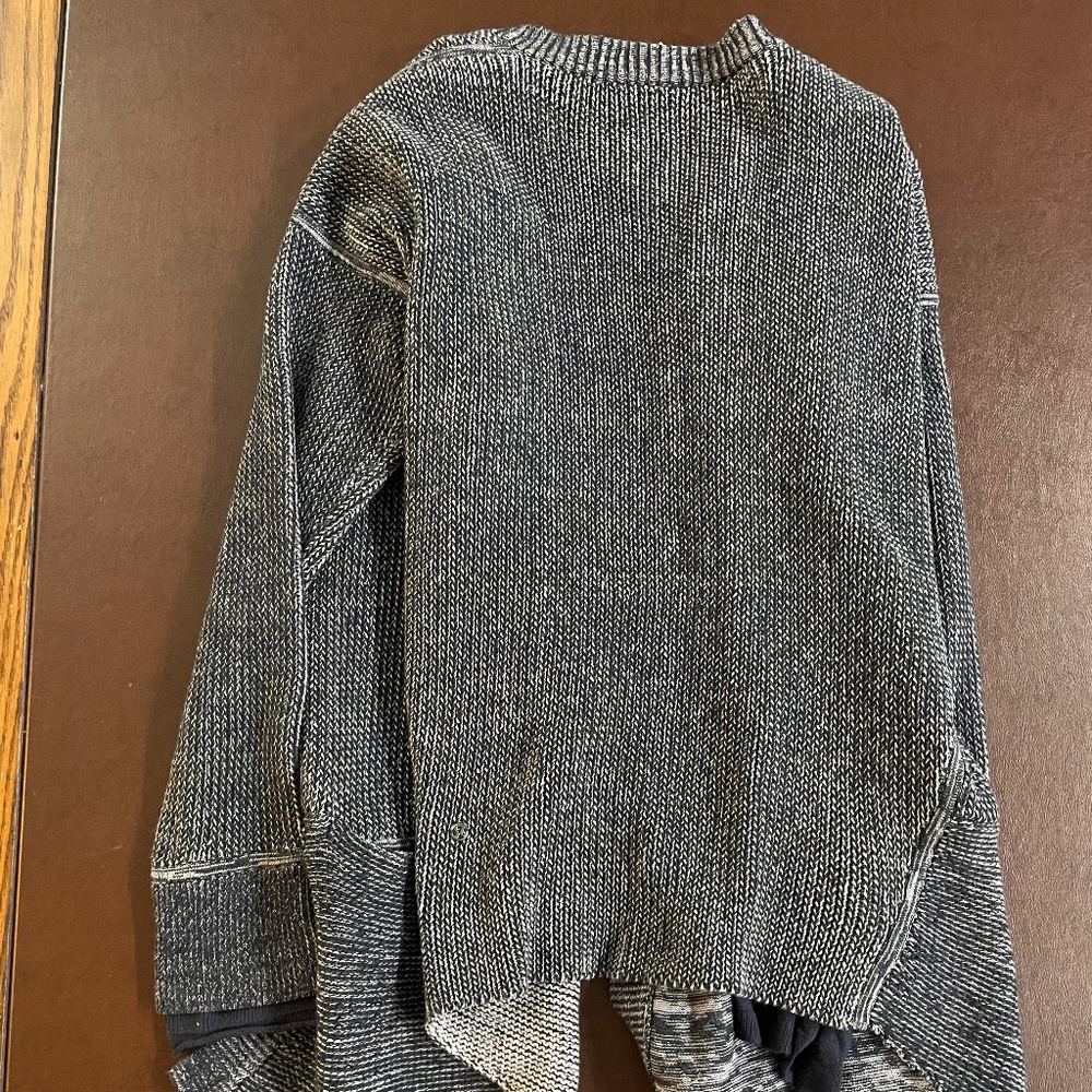 Lululemon. Blue and Gray Sweater Cardigan. Size 8. (Accepting Offers)